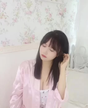 铁西巨乳妹子