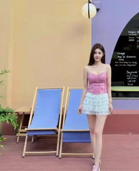 蜜桃臀健身教练会夹会吸