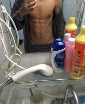 兼职男模真实图片